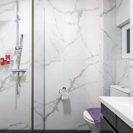 Apartment Gem Retreat *